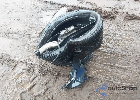 2018 Tesla Model 3 Long Range/Mid Range from USA, damaged, VIN 5YJ3E1EA2JF014667